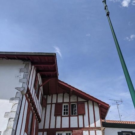Ortesene Zaharea Hasparren Exterior foto