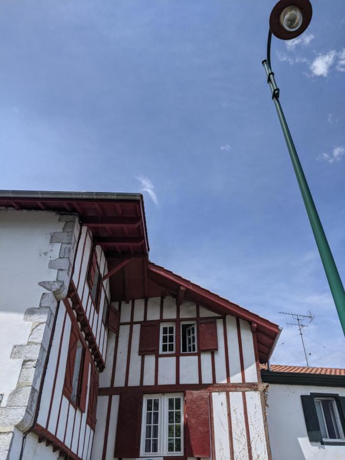 Ortesene Zaharea Hasparren Exterior foto